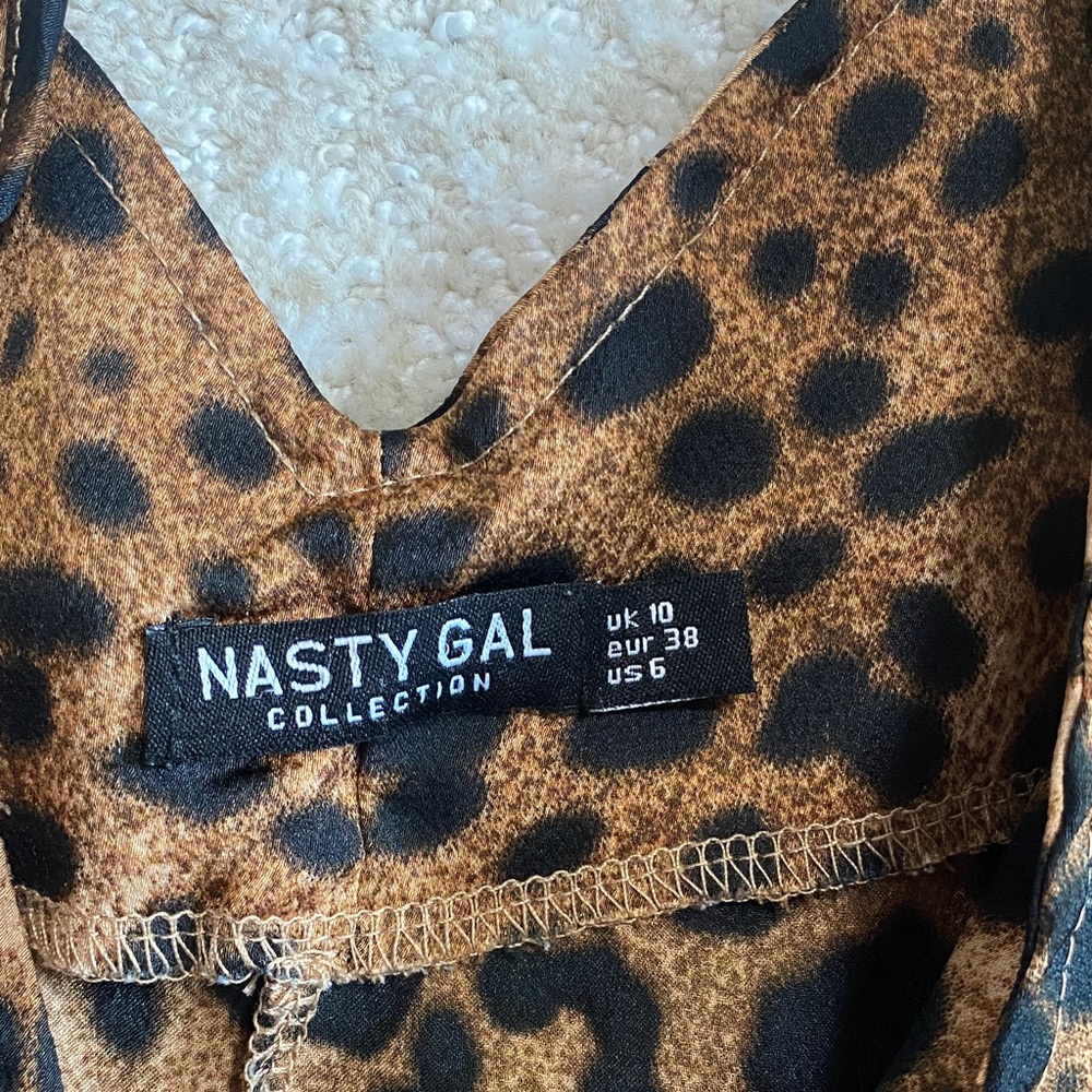 Nasty Gal Brown Leopard Mini Dress - Picture 5 of 10